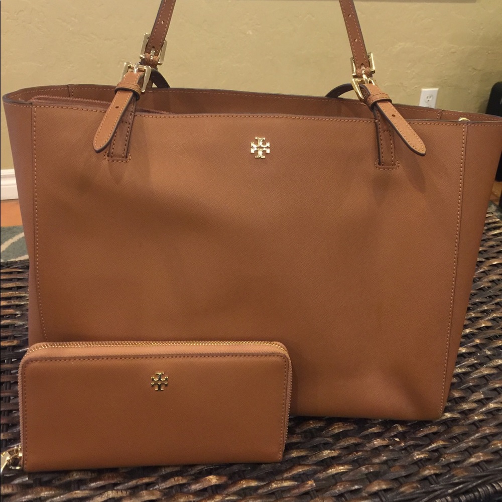 Authentic Tory Burch large tote